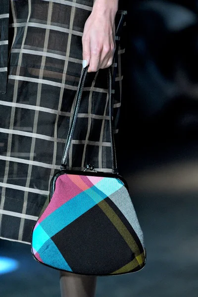 Look 54